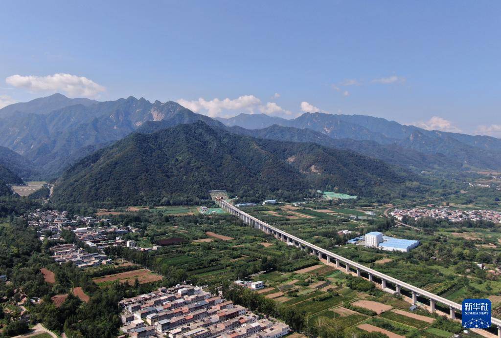 皇冠信用網正网_西康高铁全线完成桥梁架设
