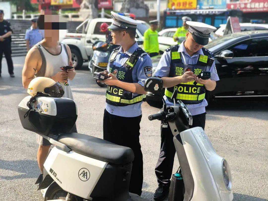 澳大利亚新南威尔斯联赛2_多地严查“人造太阳”澳大利亚新南威尔斯联赛2！湖南交警提醒