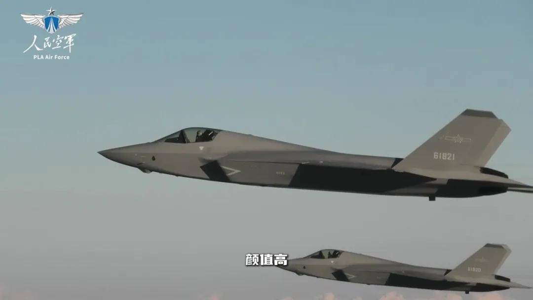 世界杯2026欧洲外围赛_中国歼-35最新画面世界杯2026欧洲外围赛！6枚中距弹、隐藏登机梯首次曝光！